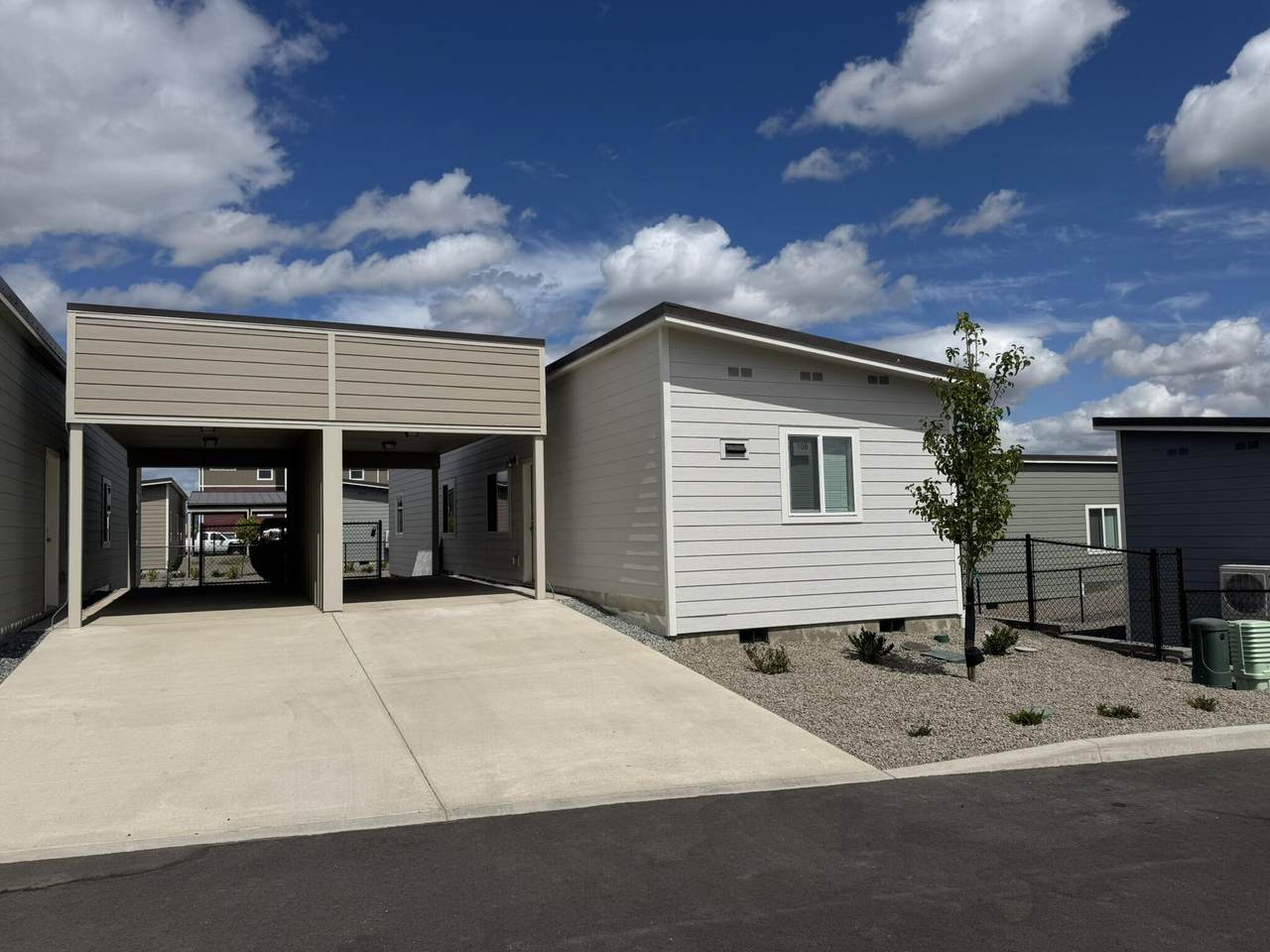 4069 Pacific Highway - Photo 1