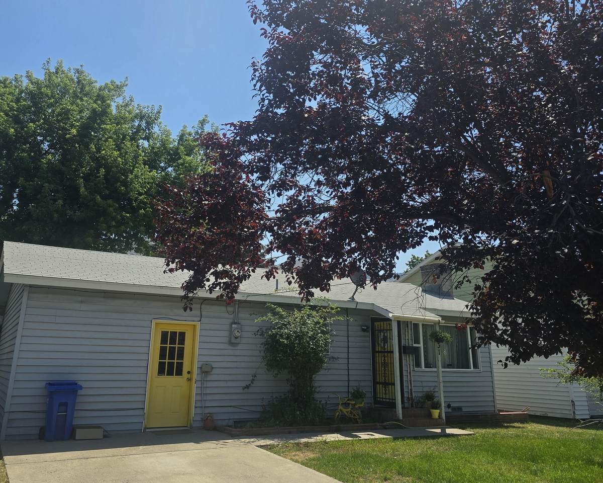 831 G Street - Photo 1