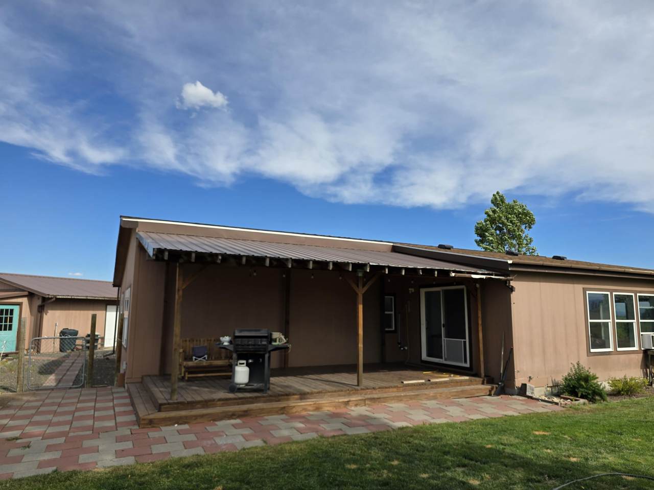 93519 Hwy 140 - Photo 1