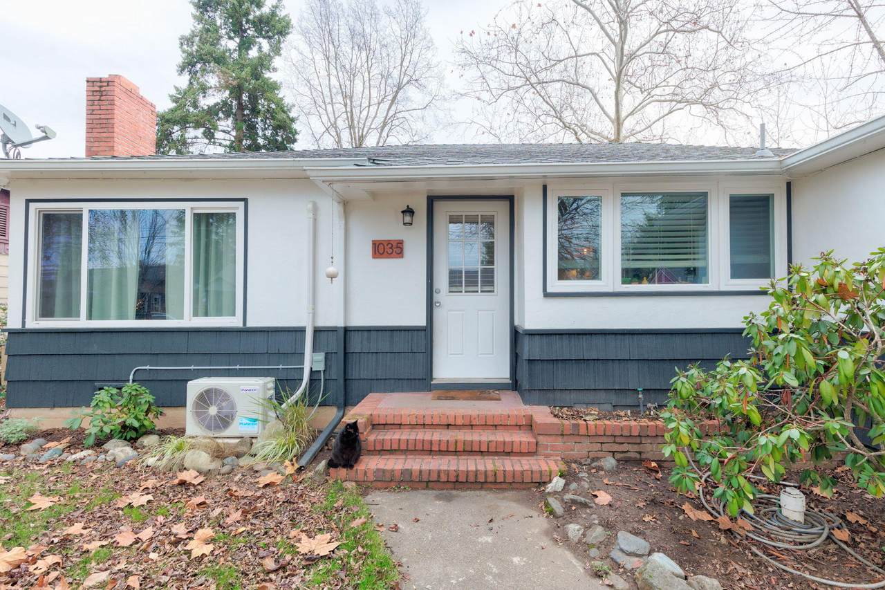 1035 Ashley Place - Photo 1