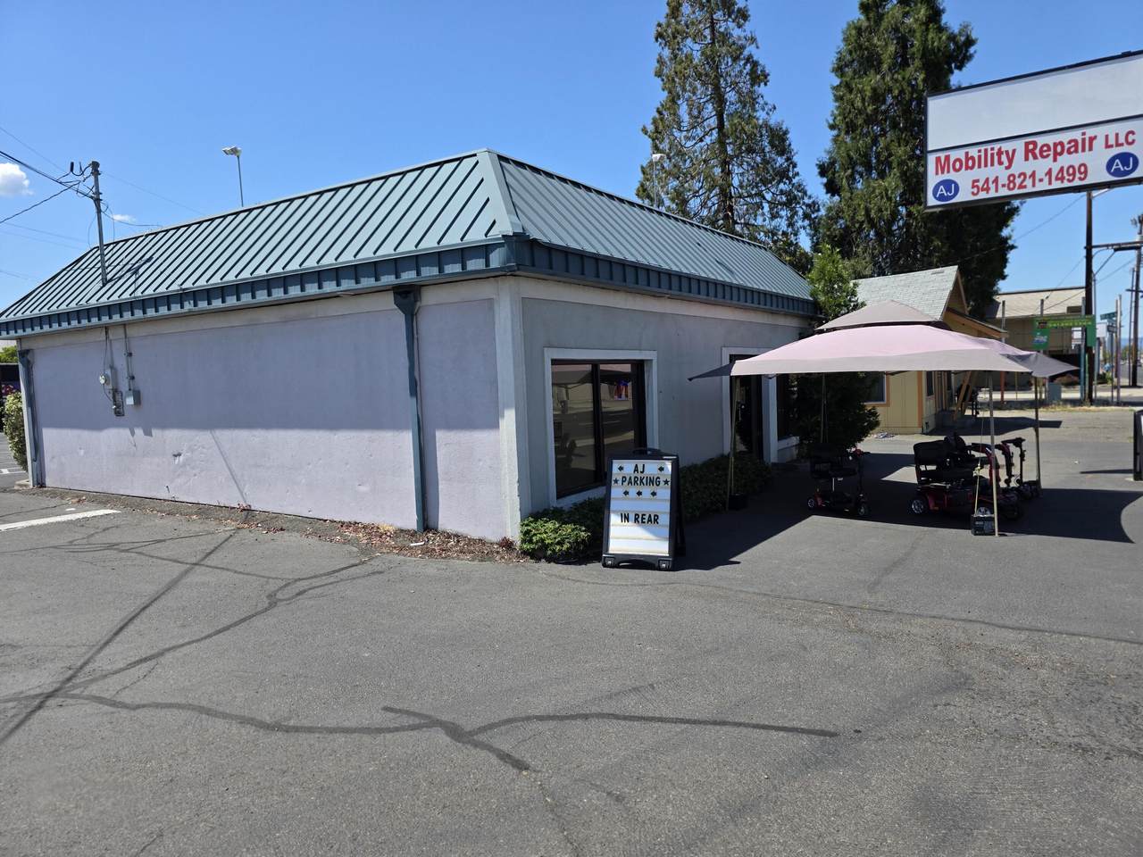 842 Riverside Avenue - Photo 1