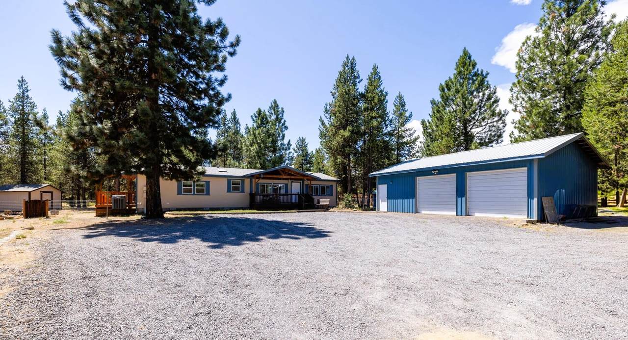 15957 Sparks Drive - Photo 1