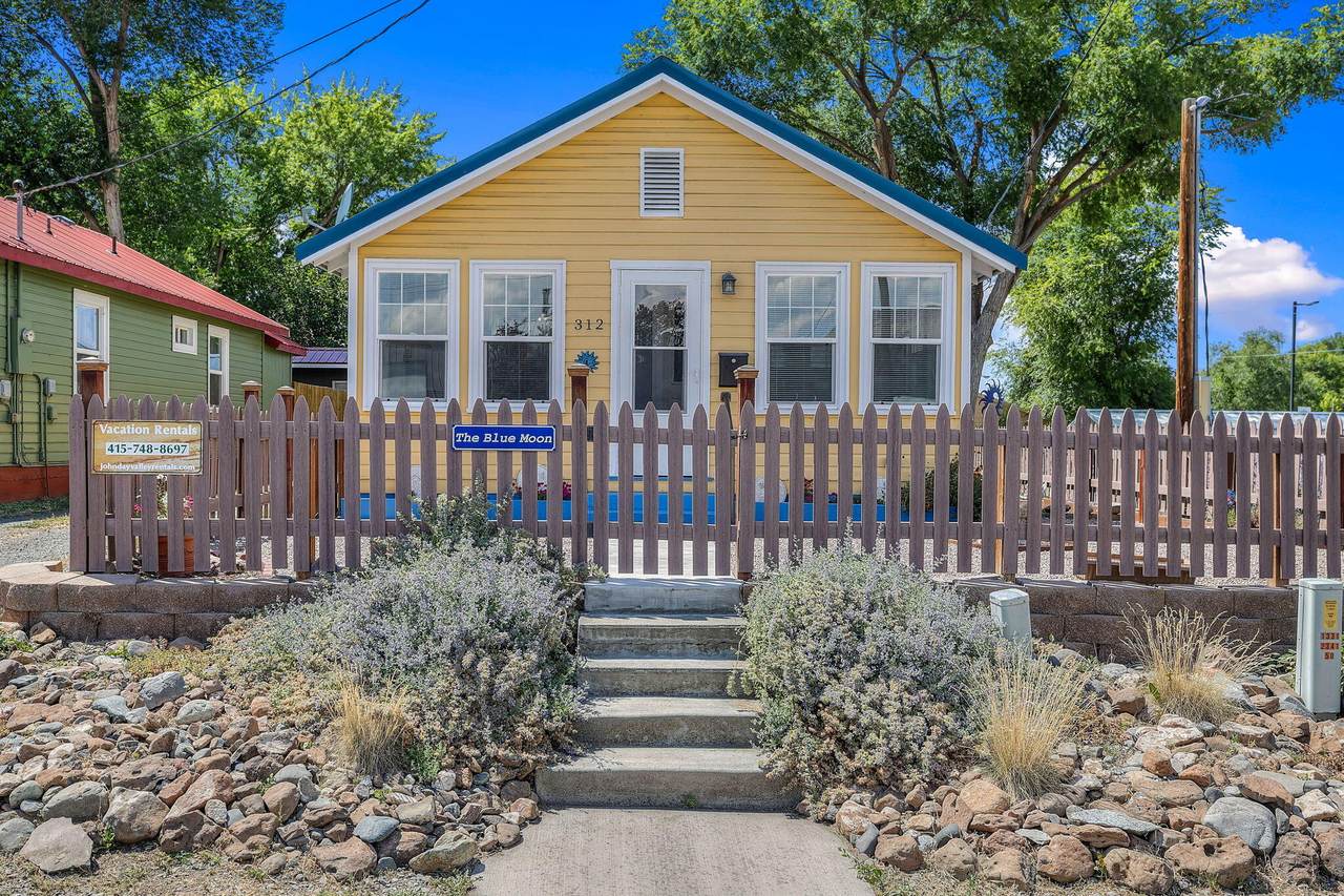 312 Canyon Boulevard - Photo 1