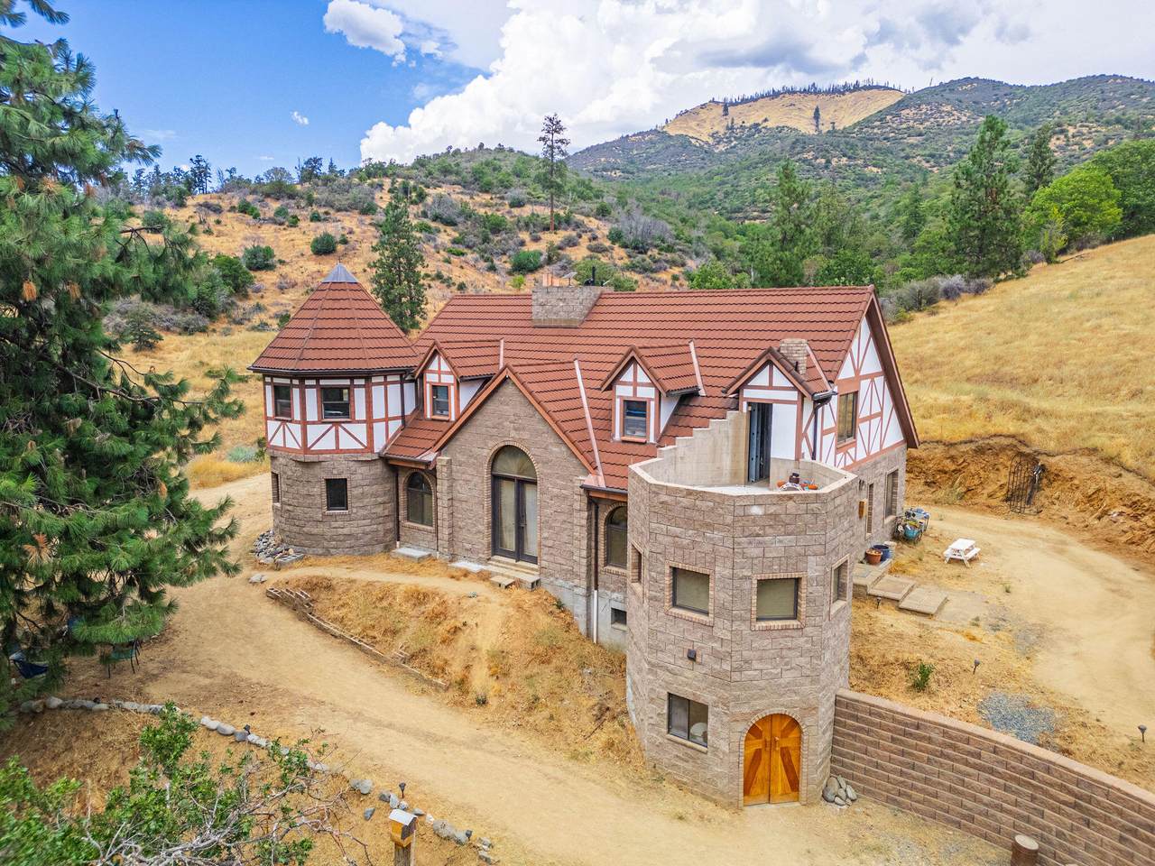 6585 Little Applegate Road - Photo 1