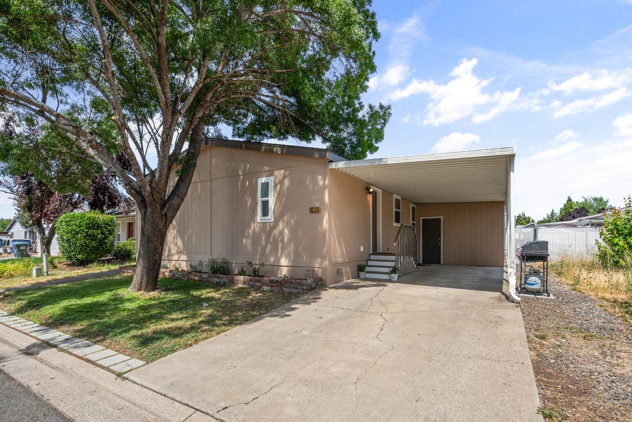 633 Archwood Drive - Photo 1