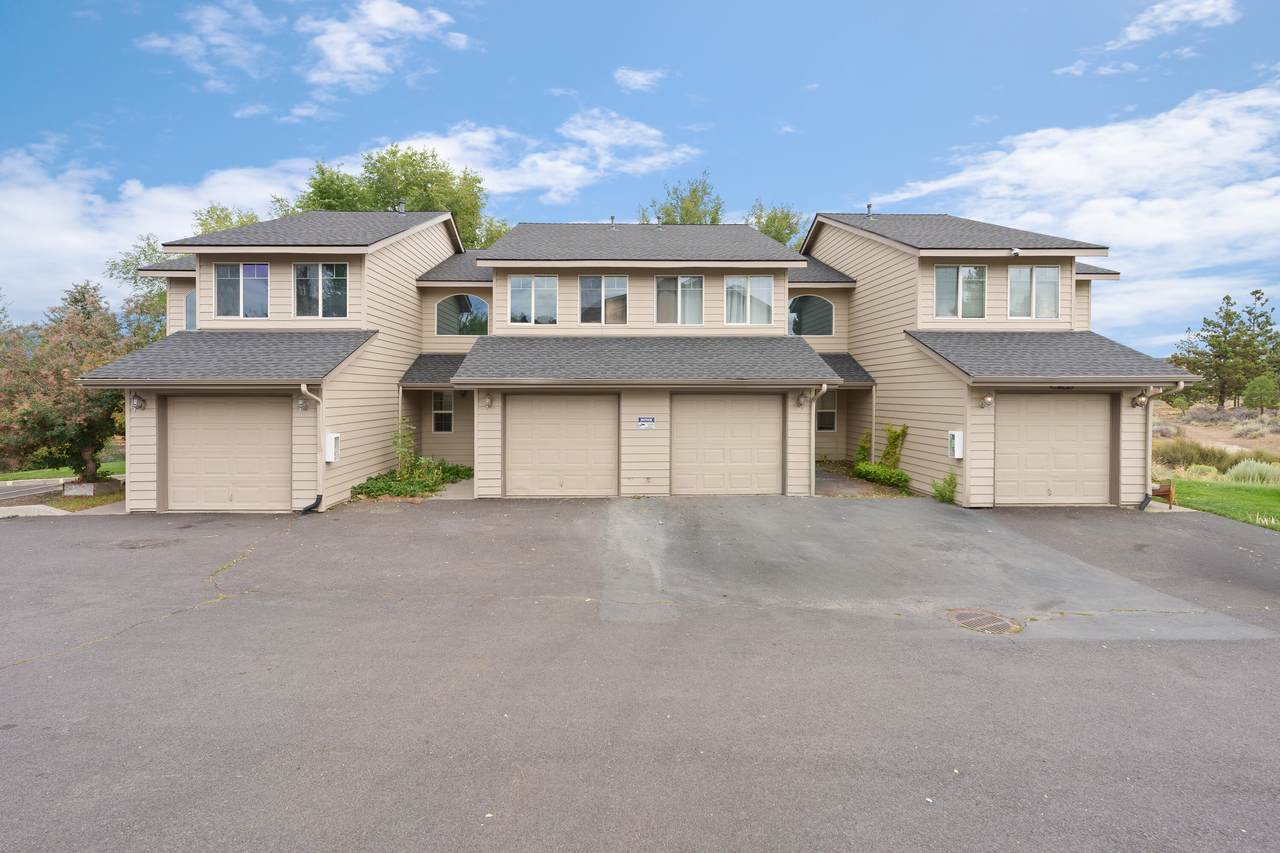 2210 Holliday Avenue - Photo 1