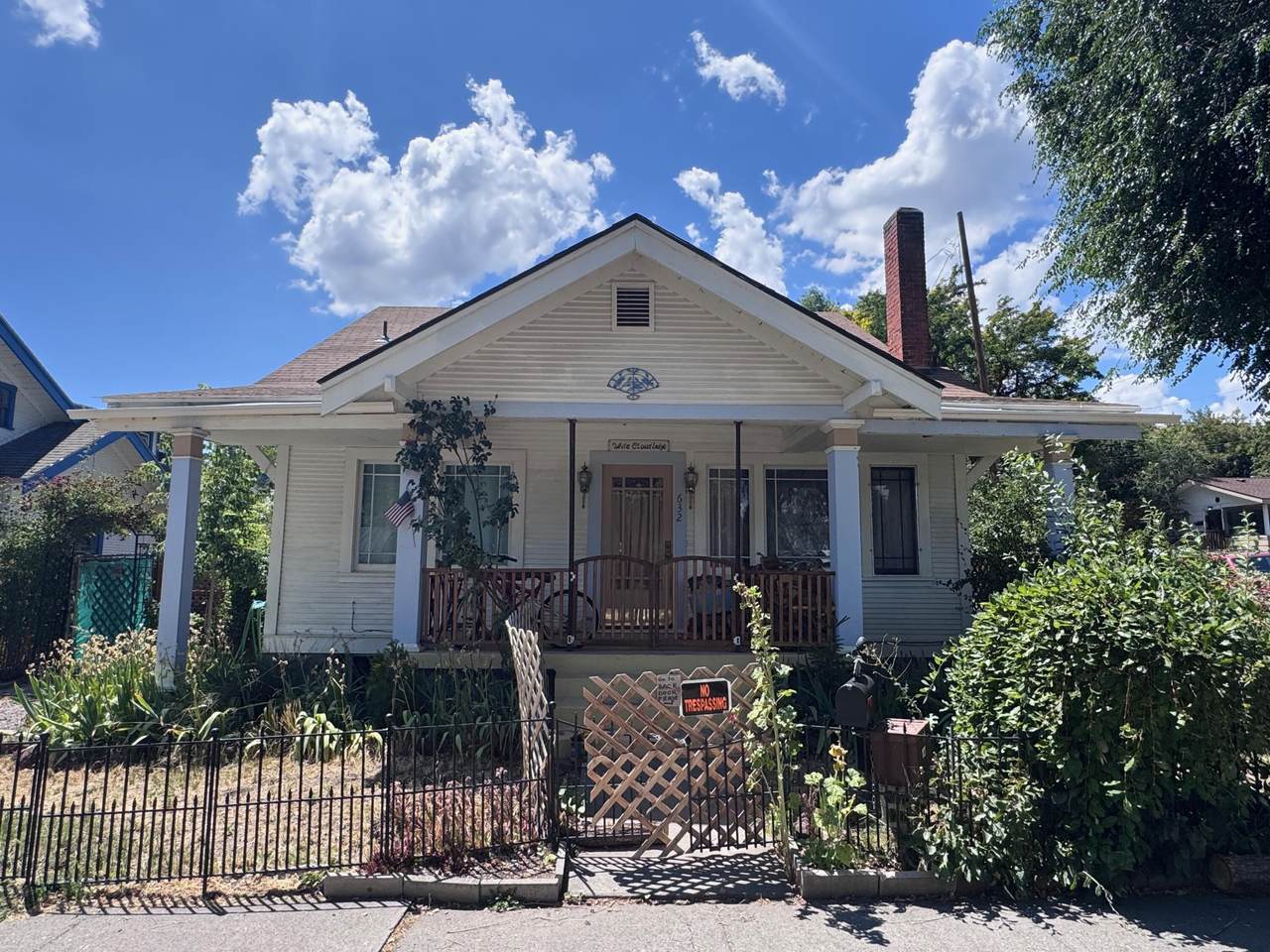 632 10th Street - Photo 1