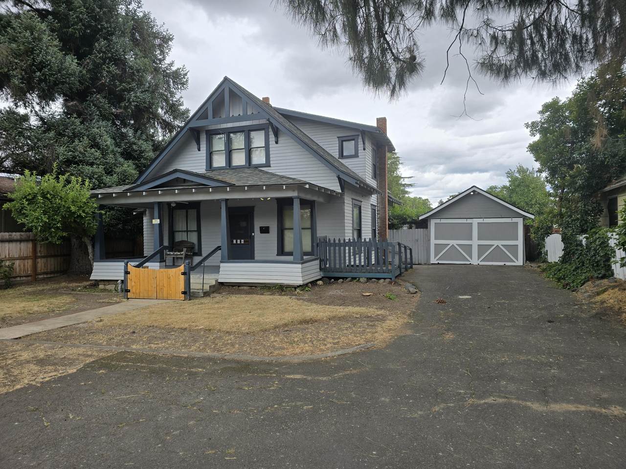 214 Stark Street - Photo 1