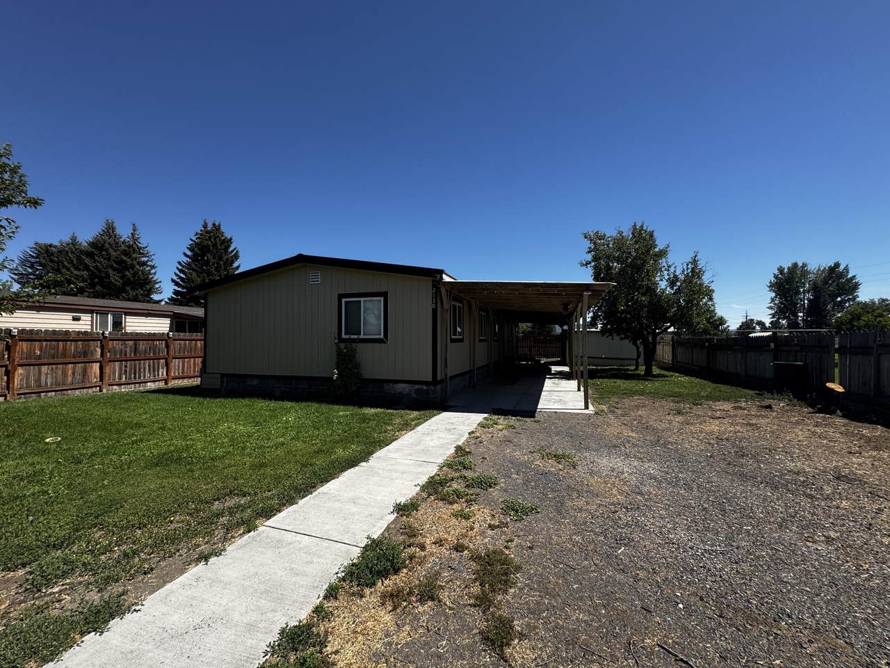 2130 E-Z Street - Photo 1