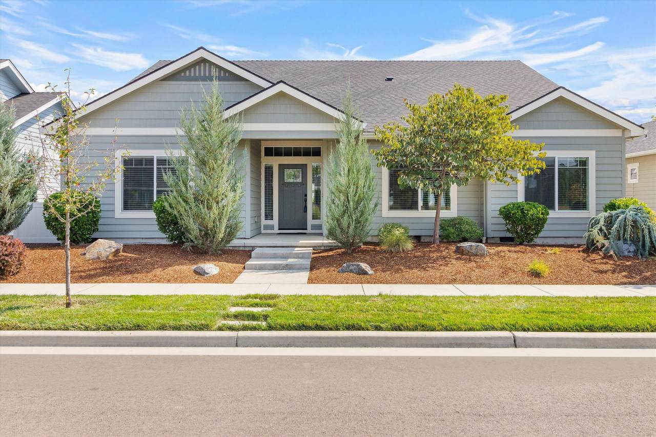 413 Sand Pointe Drive - Photo 1