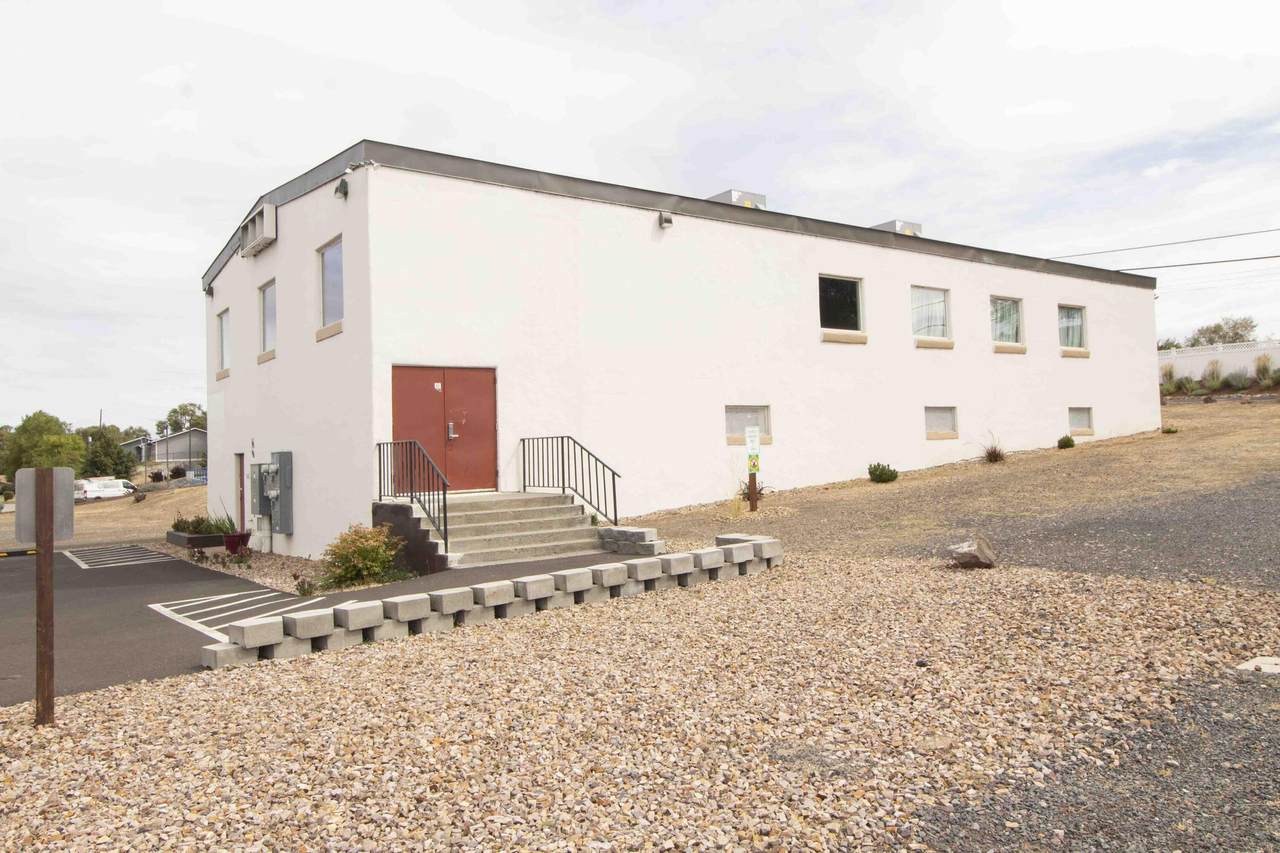 520 5th Street - Photo 1