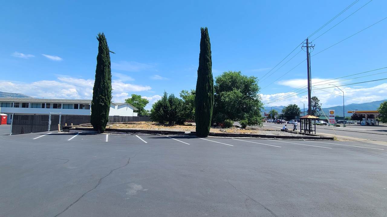 1015 Riverside Avenue - Photo 1