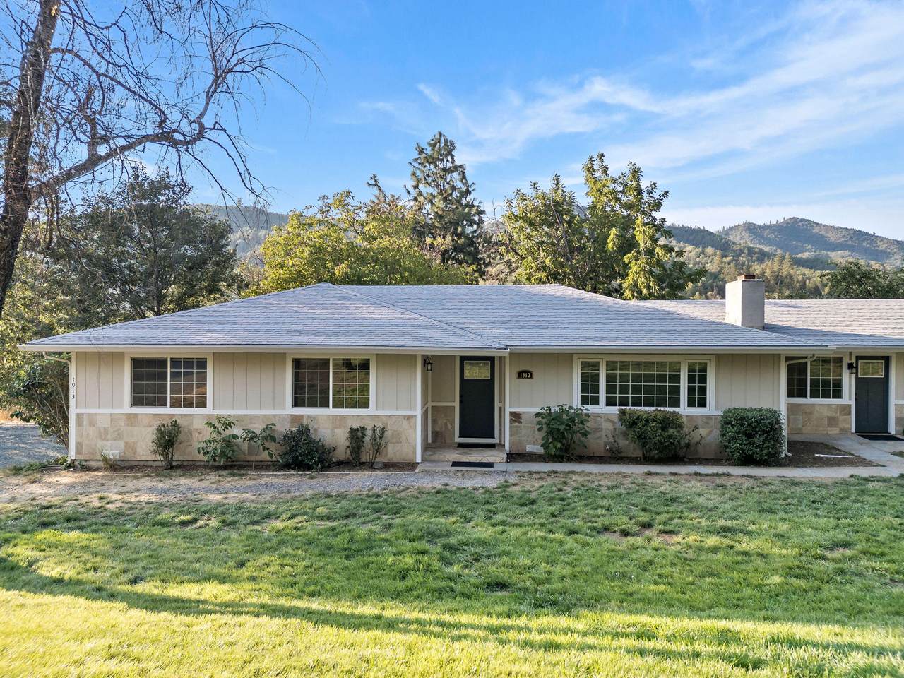 1913 Wards Creek Road - Photo 1