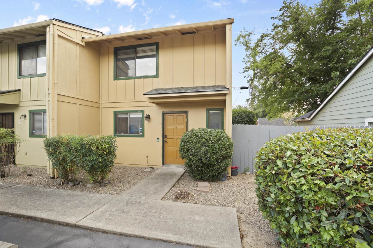 1111 Stevens Street - Photo 1