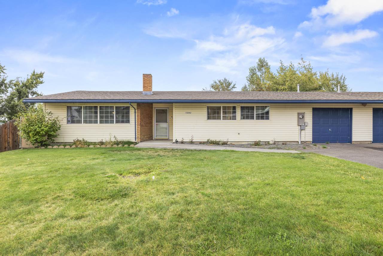 10242 Mcguire Avenue - Photo 1