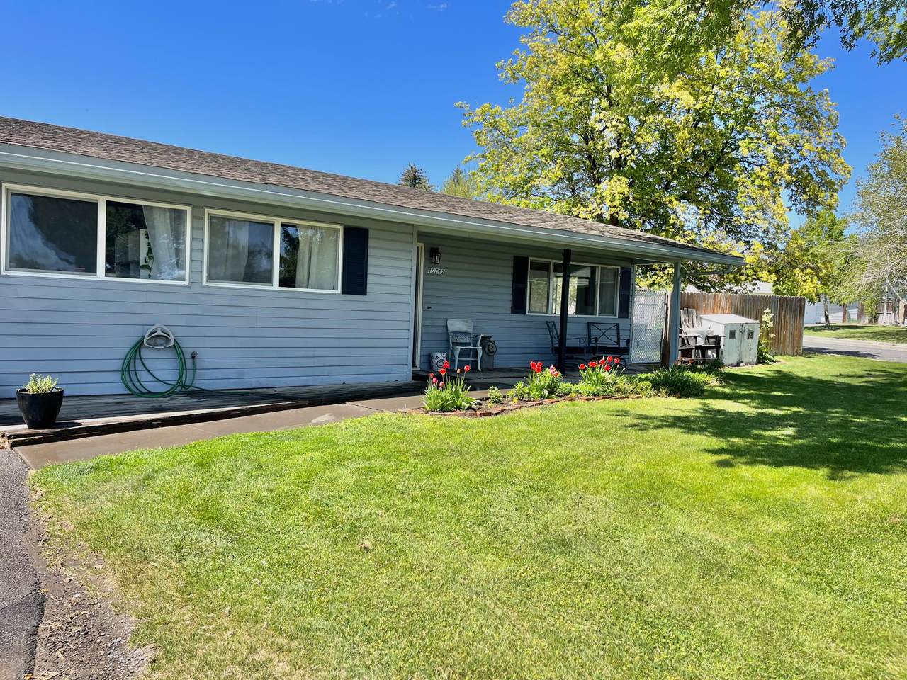 10712 Vincent Drive - Photo 1