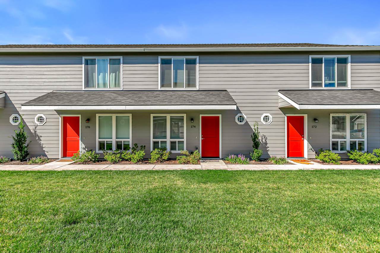 174 Northridge Terrace - Photo 1