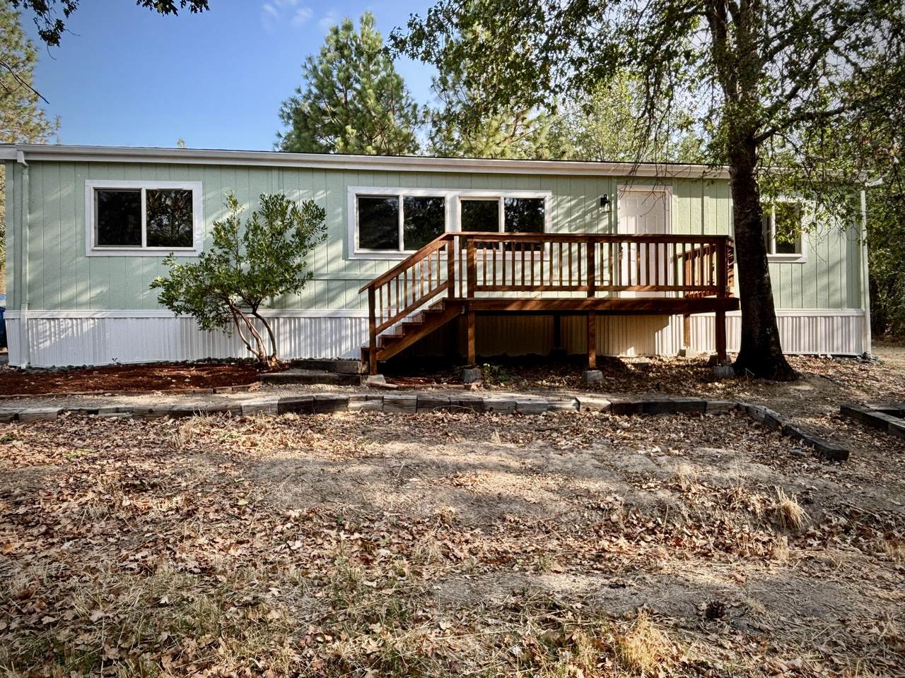 581 Azalea Drive - Photo 1