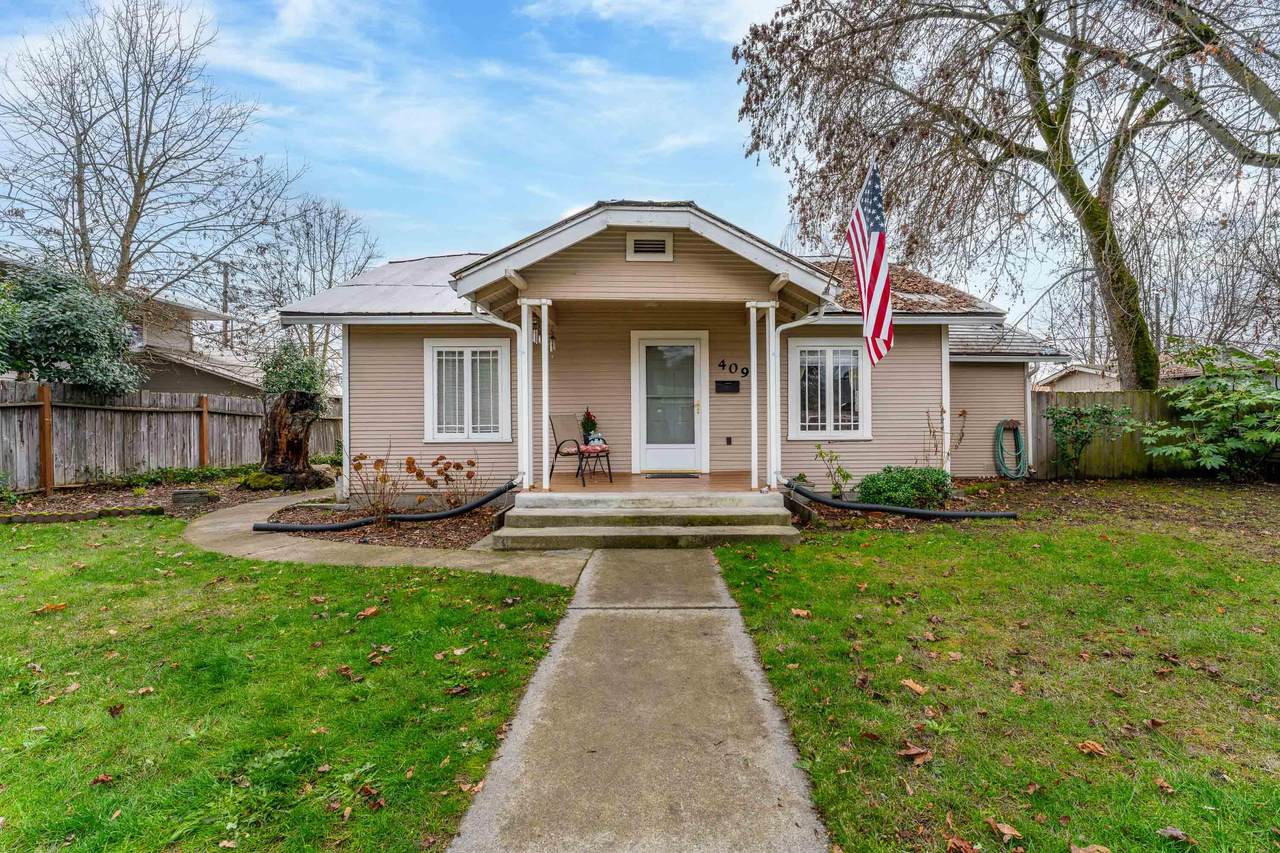 409 J Street - Photo 1