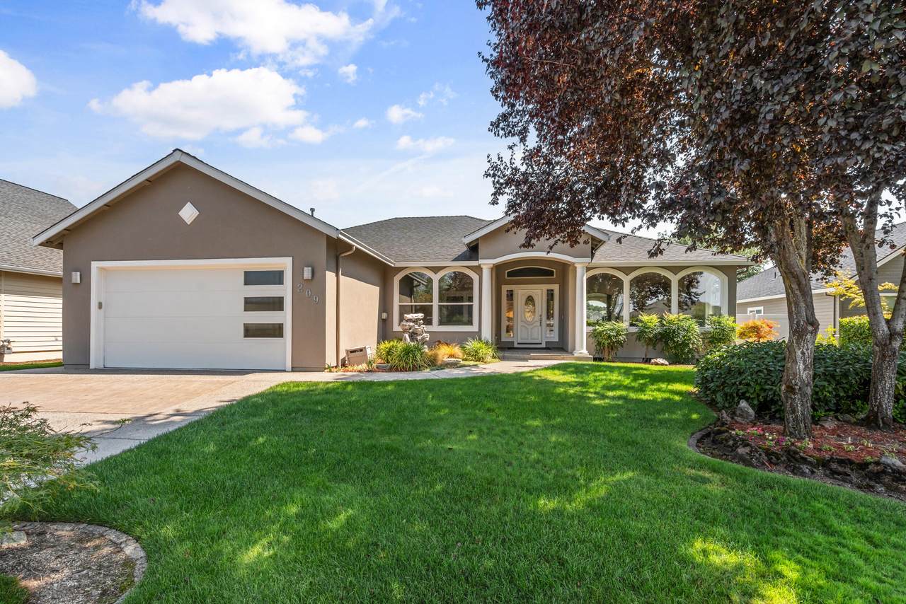 209 Keystone Way - Photo 1