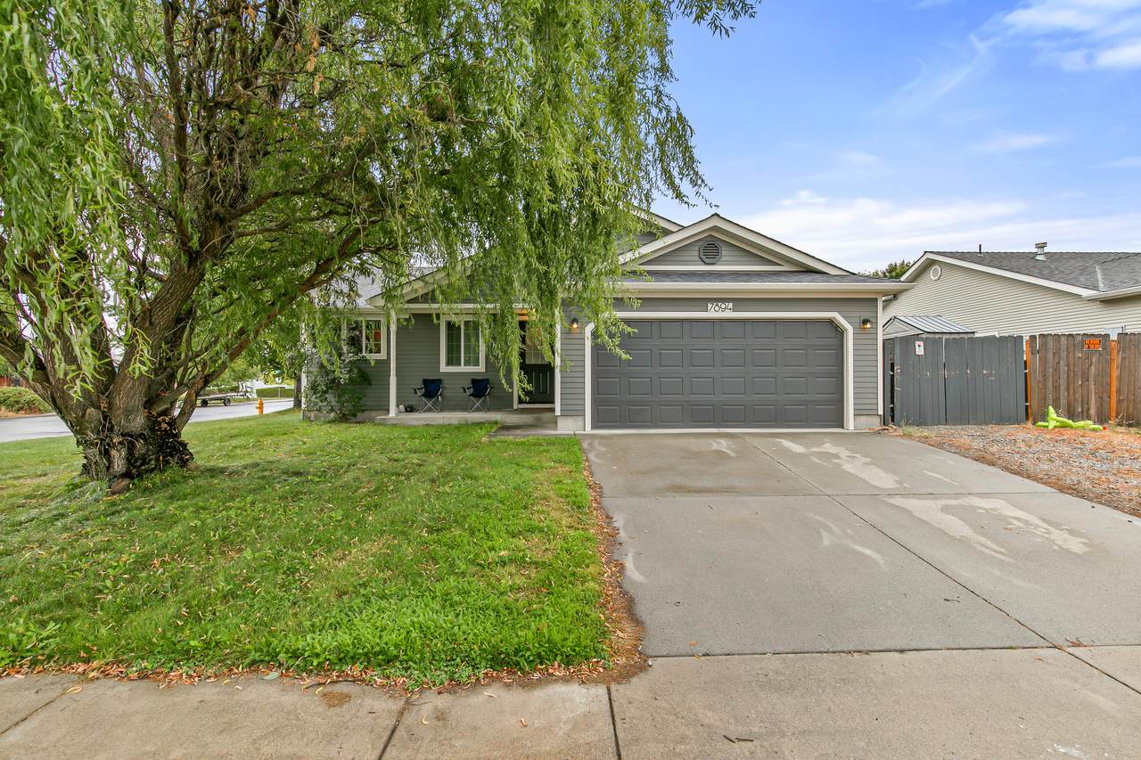 7894 Laura Lane - Photo 1