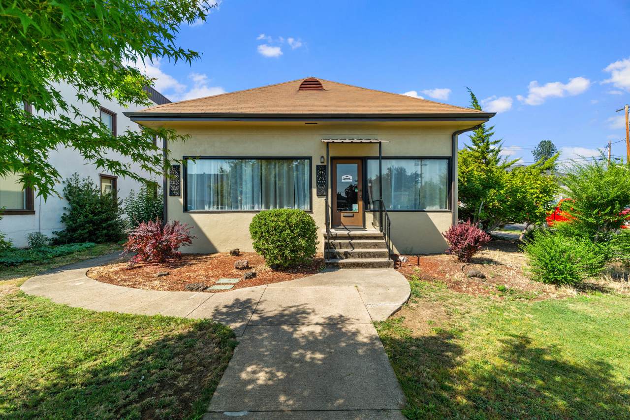 147 Holly Street - Photo 1