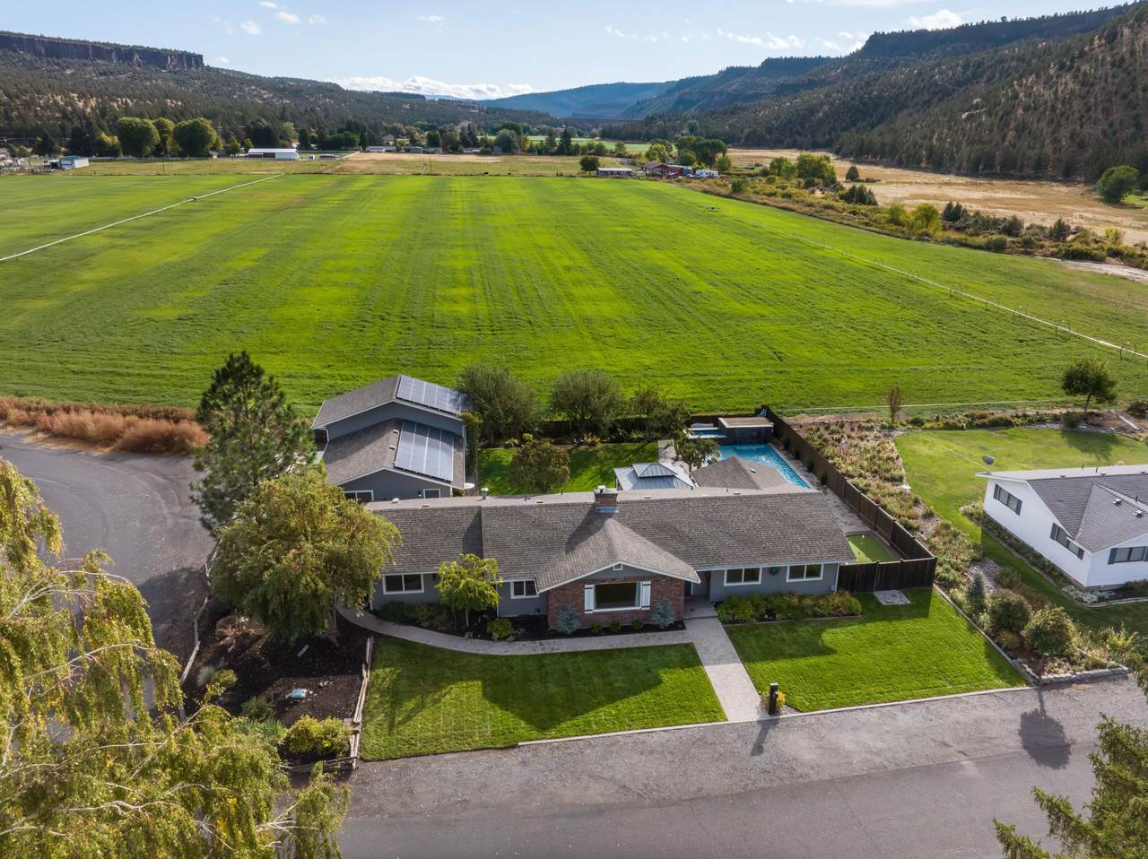 198 Marmot Lane - Photo 1