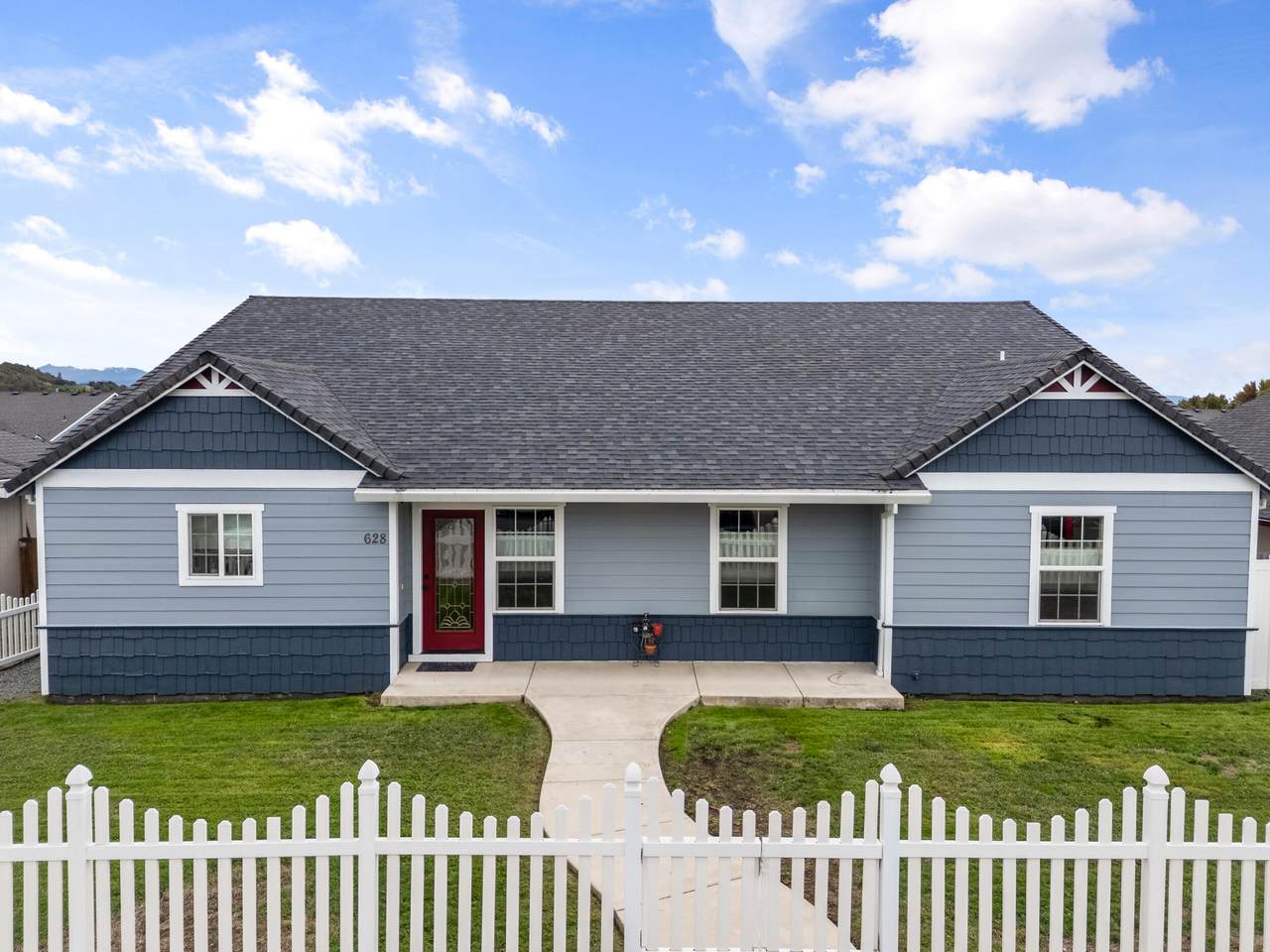 628 Barton Road - Photo 1