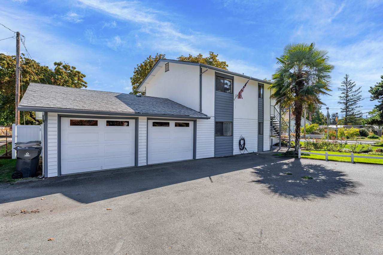 205 Booth Street - Photo 1