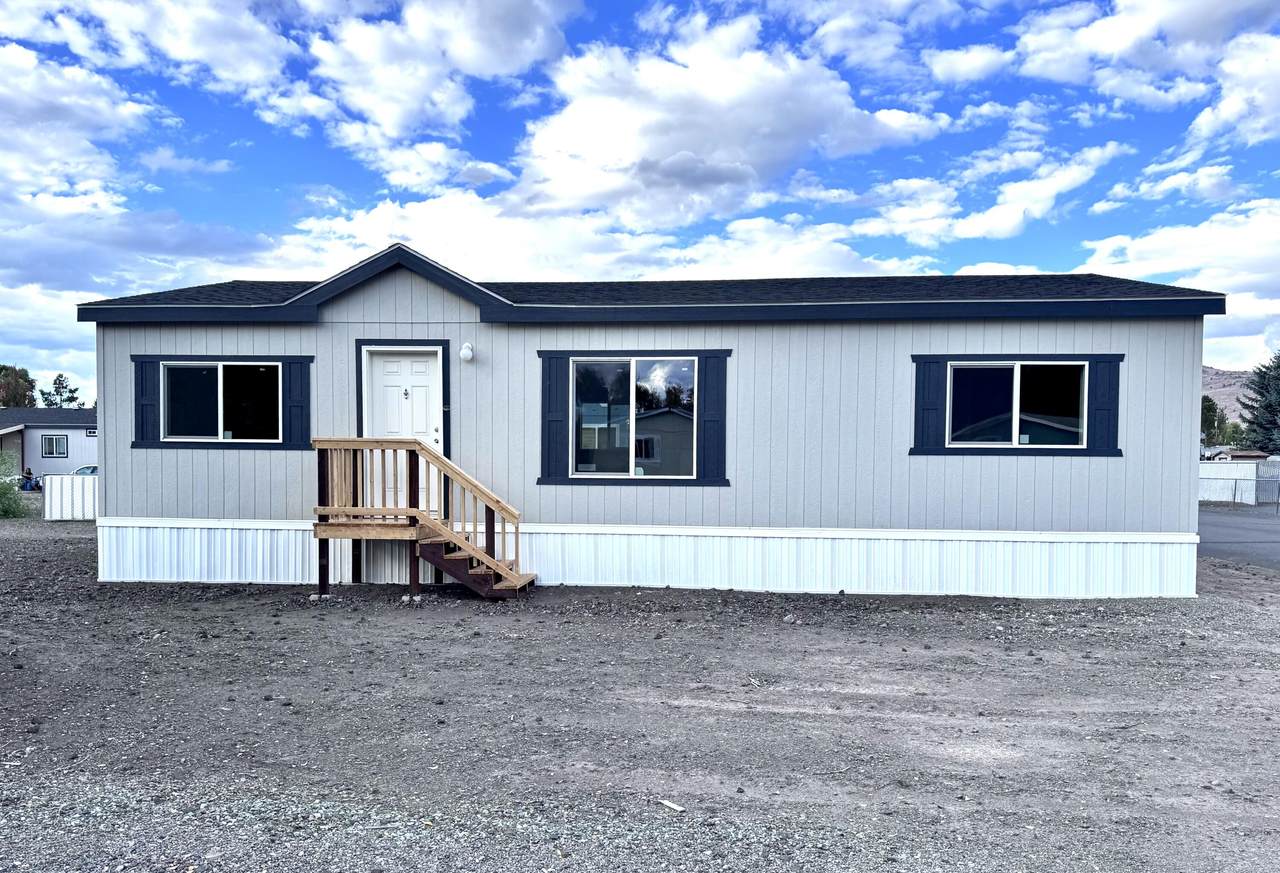 4647 Winter Avenue - Photo 1