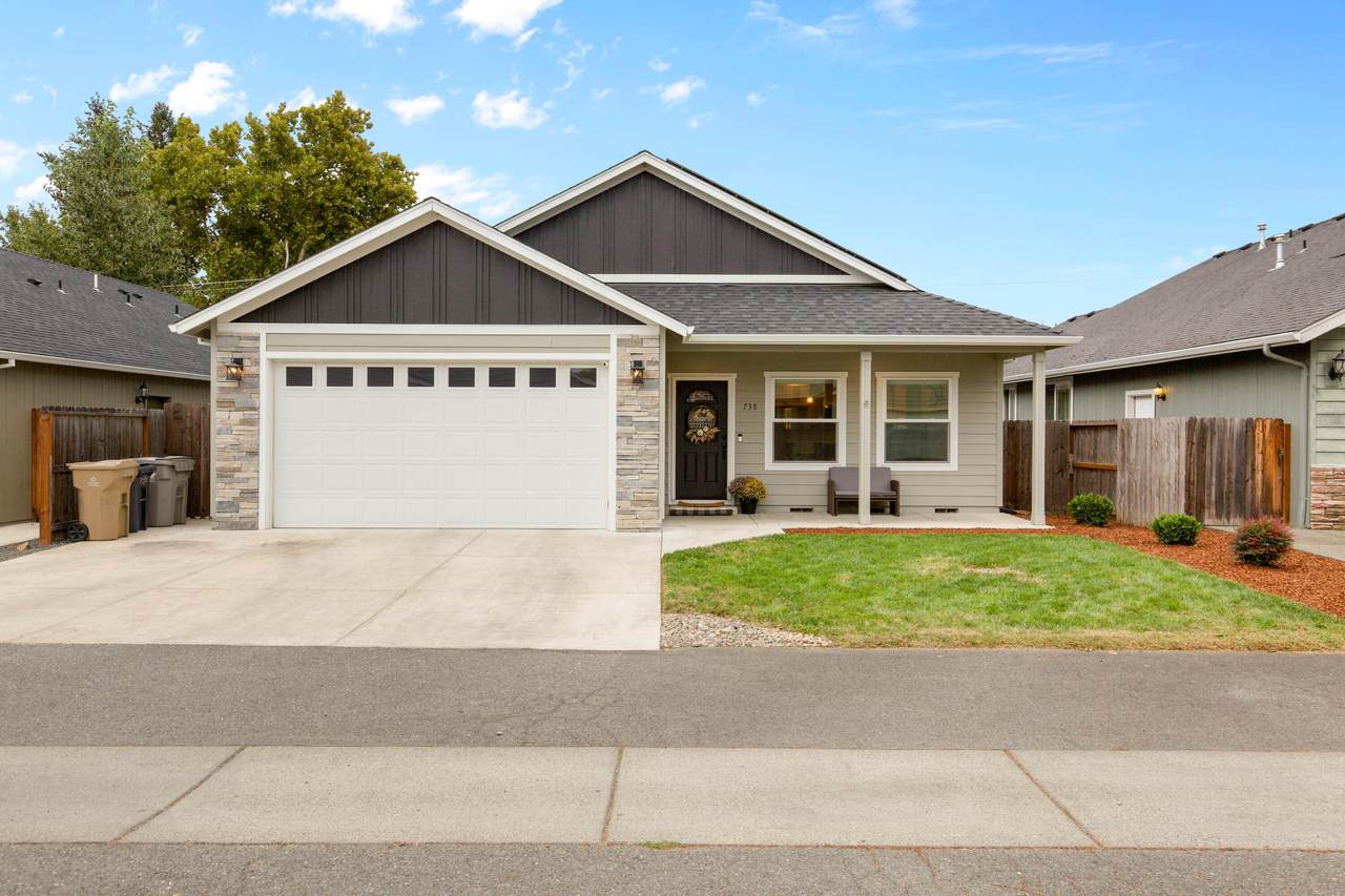 738 Lincoln Road - Photo 1