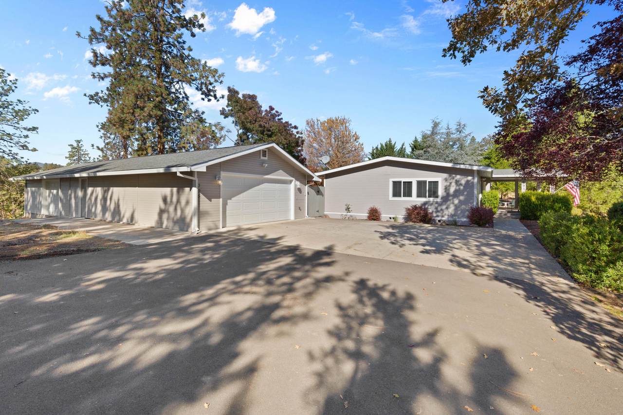 395 Robleda Drive - Photo 1