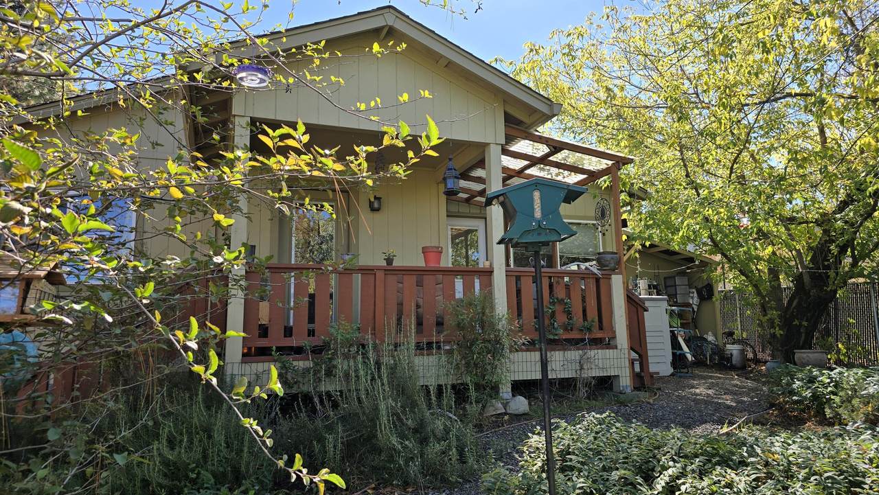488 Crowson Road - Photo 1