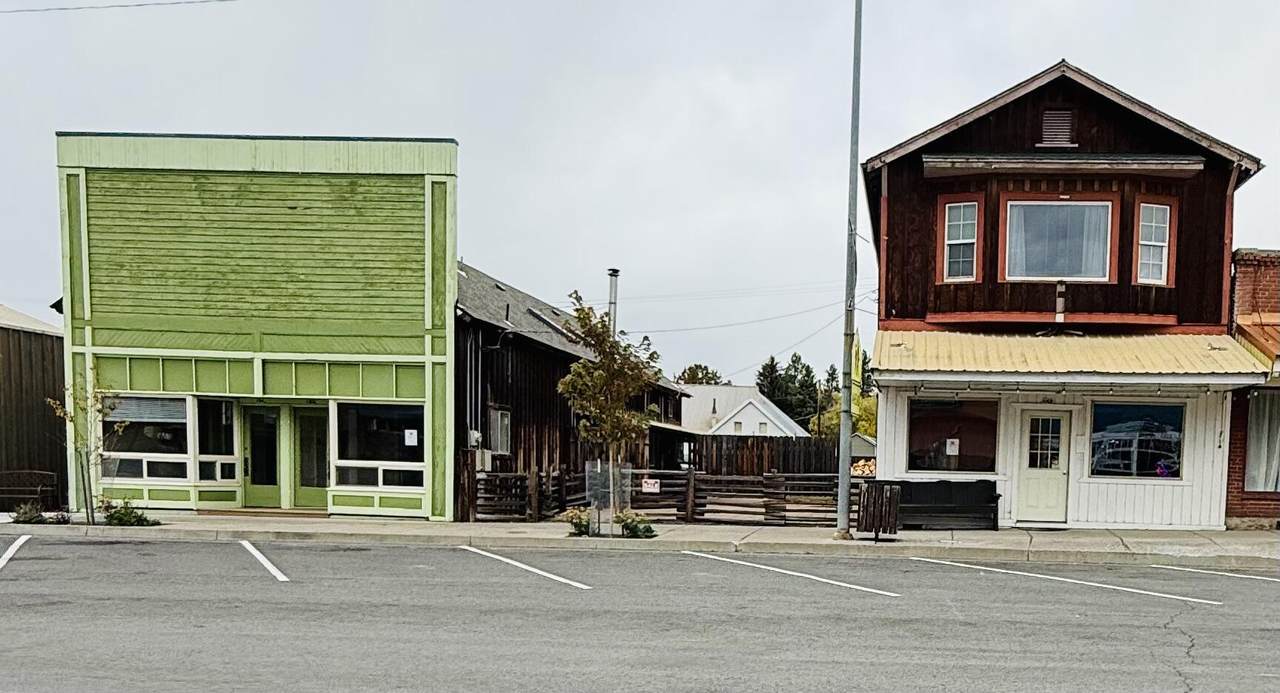 142 Front Street - Photo 1