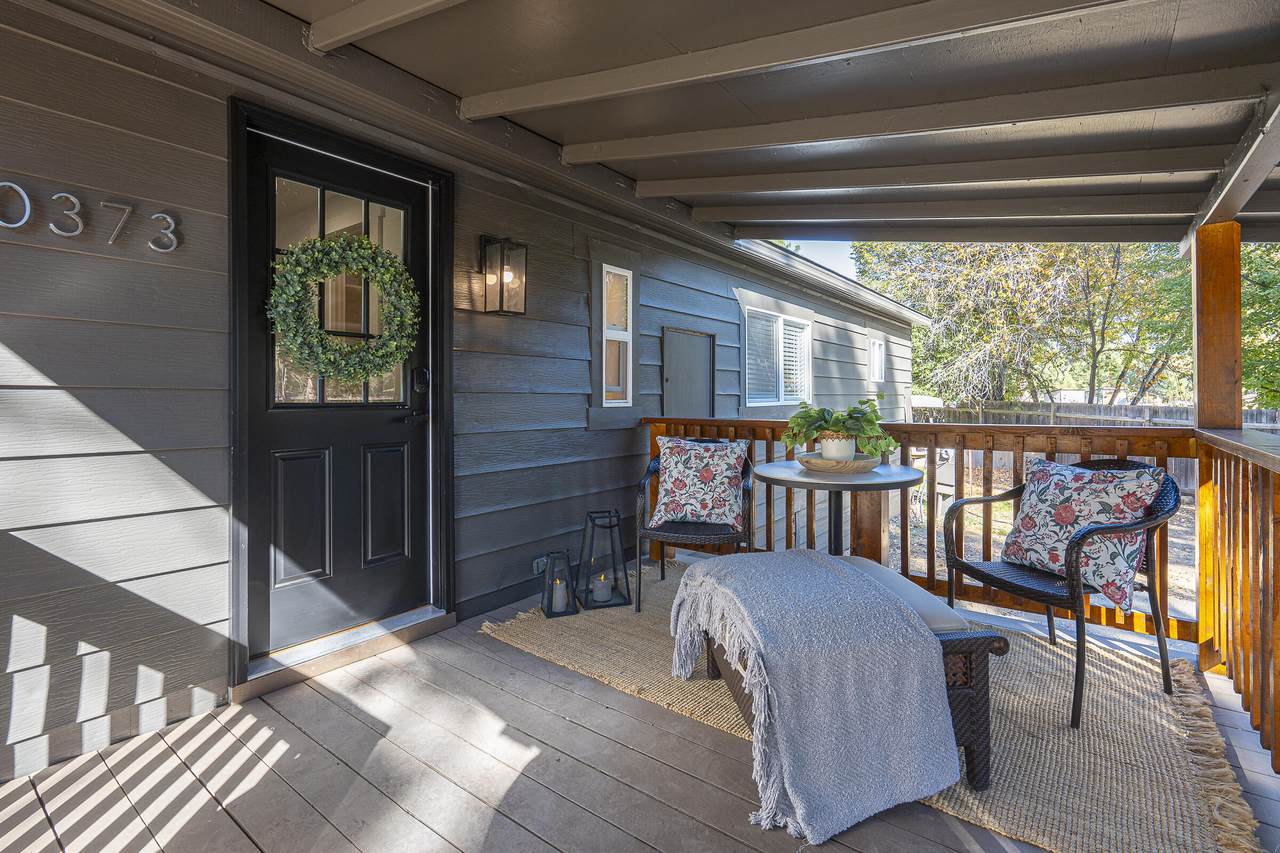 60373 Cinder Butte Road - Photo 1