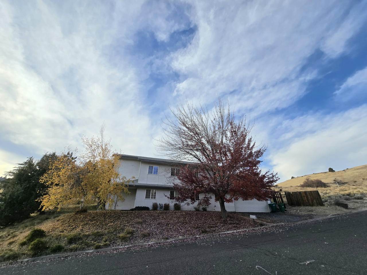 402 Mountain View Boulevard - Photo 1