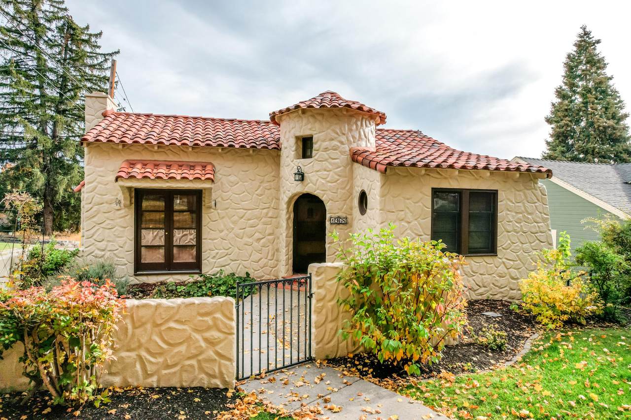 1968 Earle Street - Photo 1