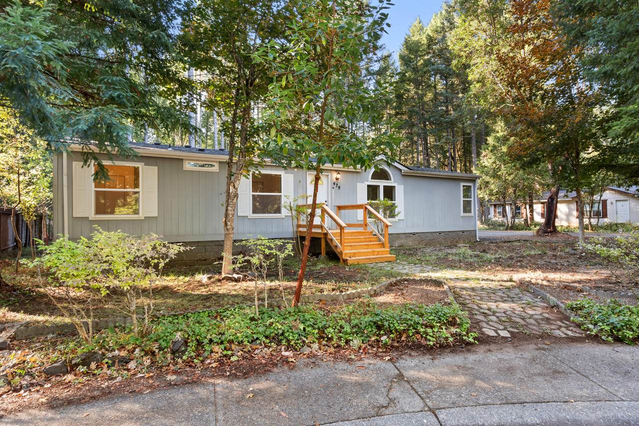 479 Addison Lane - Photo 1