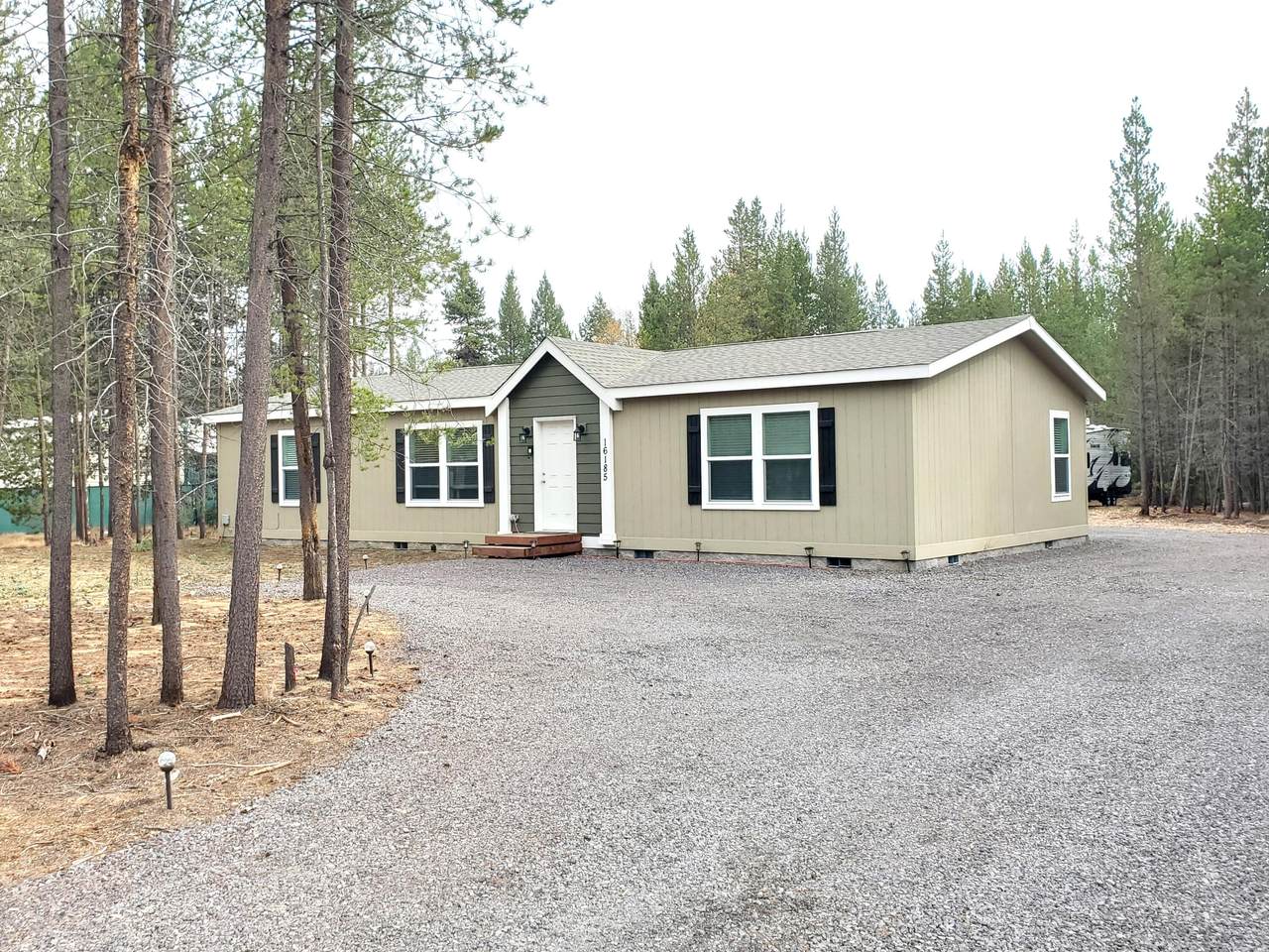 16185 South Drive - Photo 1