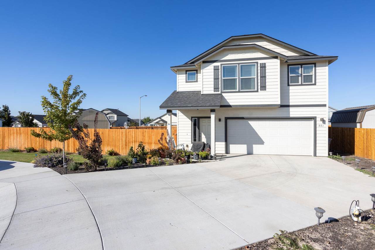 401 Orchid Court - Photo 1