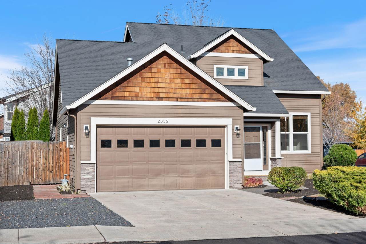 2055 Larch Avenue - Photo 1