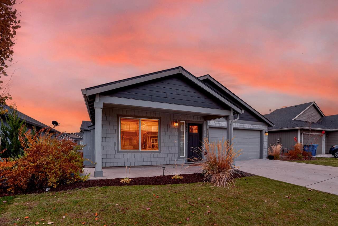 728 Brookstone Drive - Photo 1