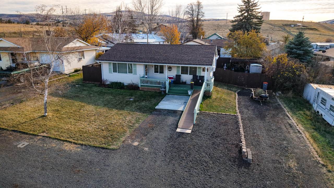 1225 B Street - Photo 1