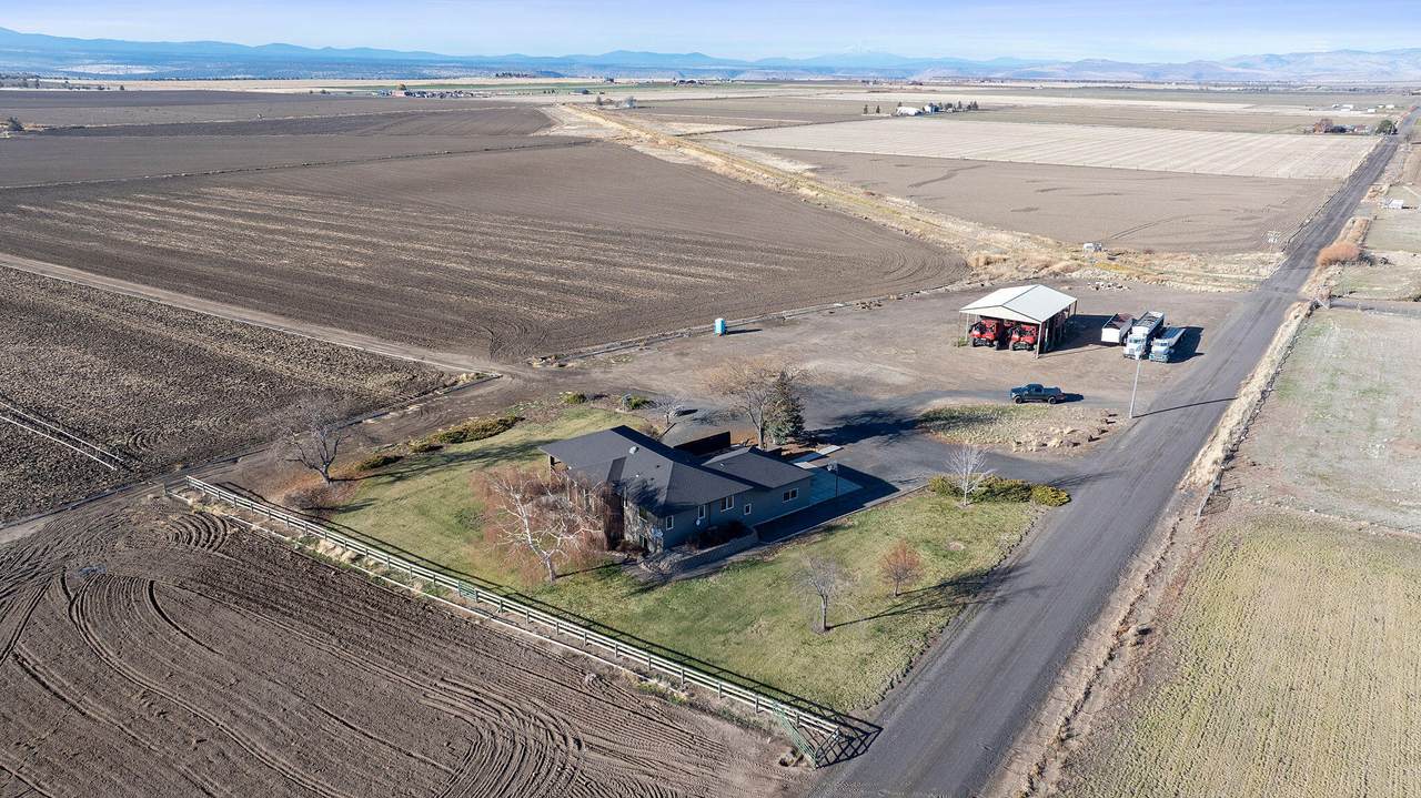 2490 Deschutes Drive - Photo 1