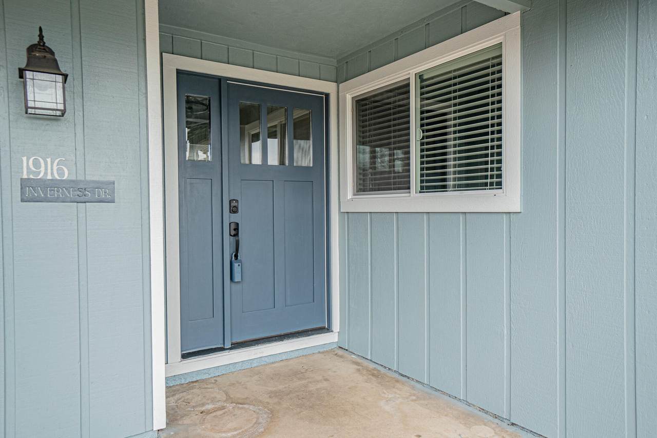 1916 Inverness Drive - Photo 1