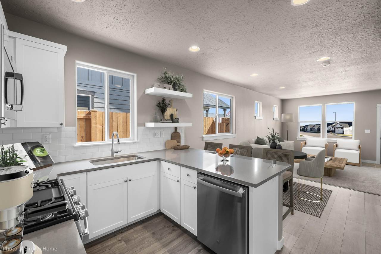 https://bt-photos.global.ssl.fastly.net/coar/1280_boomver_1_220213181-2.jpg