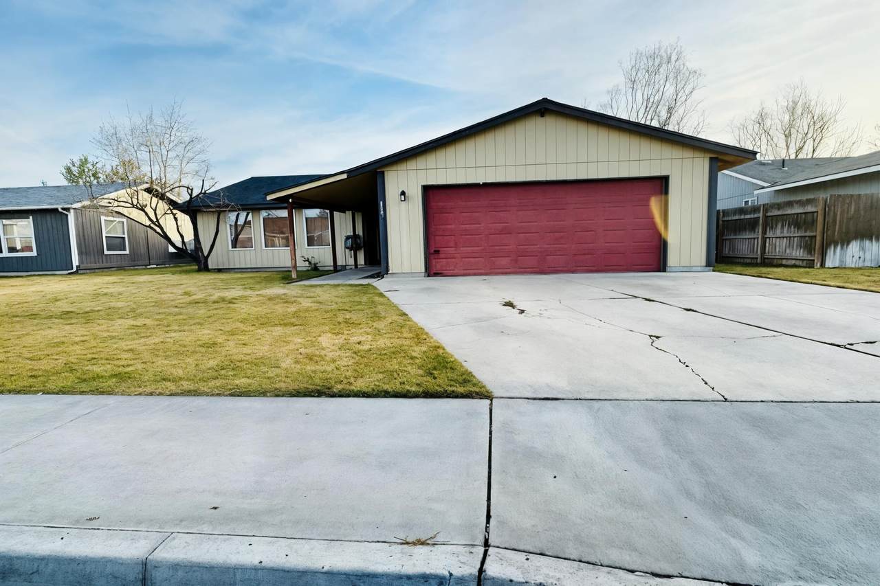 1552 Deedie Court - Photo 1