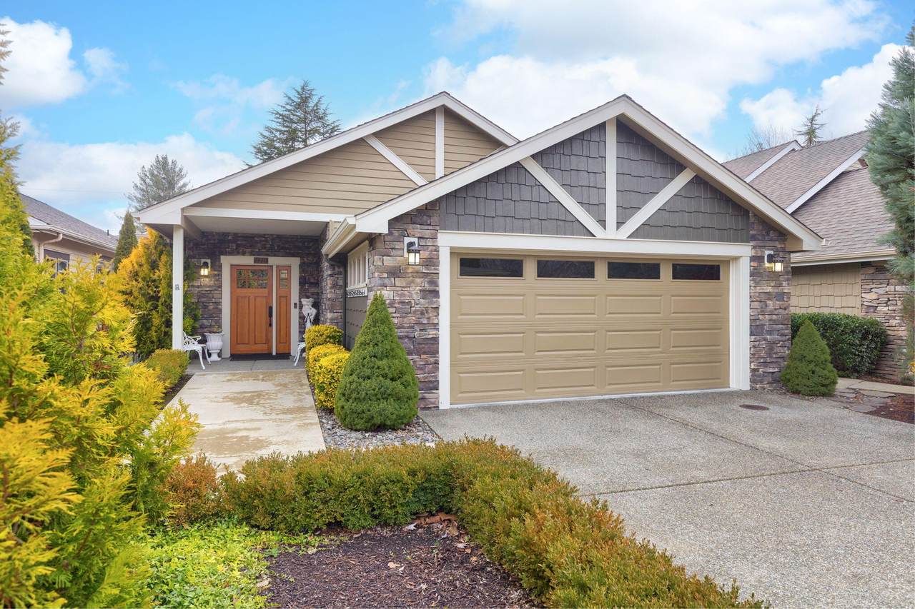 1110 Catherine Way - Photo 1