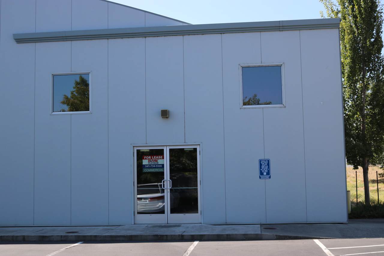 3050 Samike Drive - Photo 1