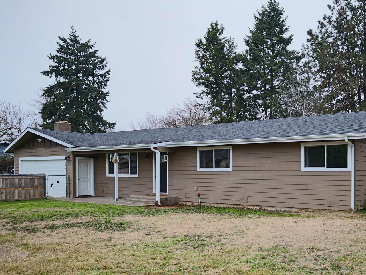 144 Susan Lane - Photo 1